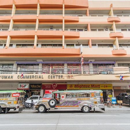 Dechmark Hotel Manila Exterior foto